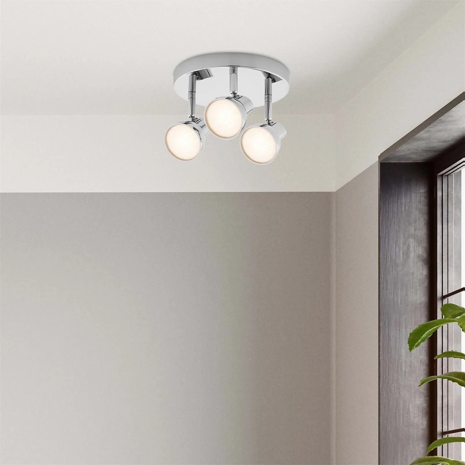 Apollo 3x 5W Round Plate LED Spotlight - Chrome 4 Apollo 3x 5W Round Plate LED Spotlight - Chrome - Image 2