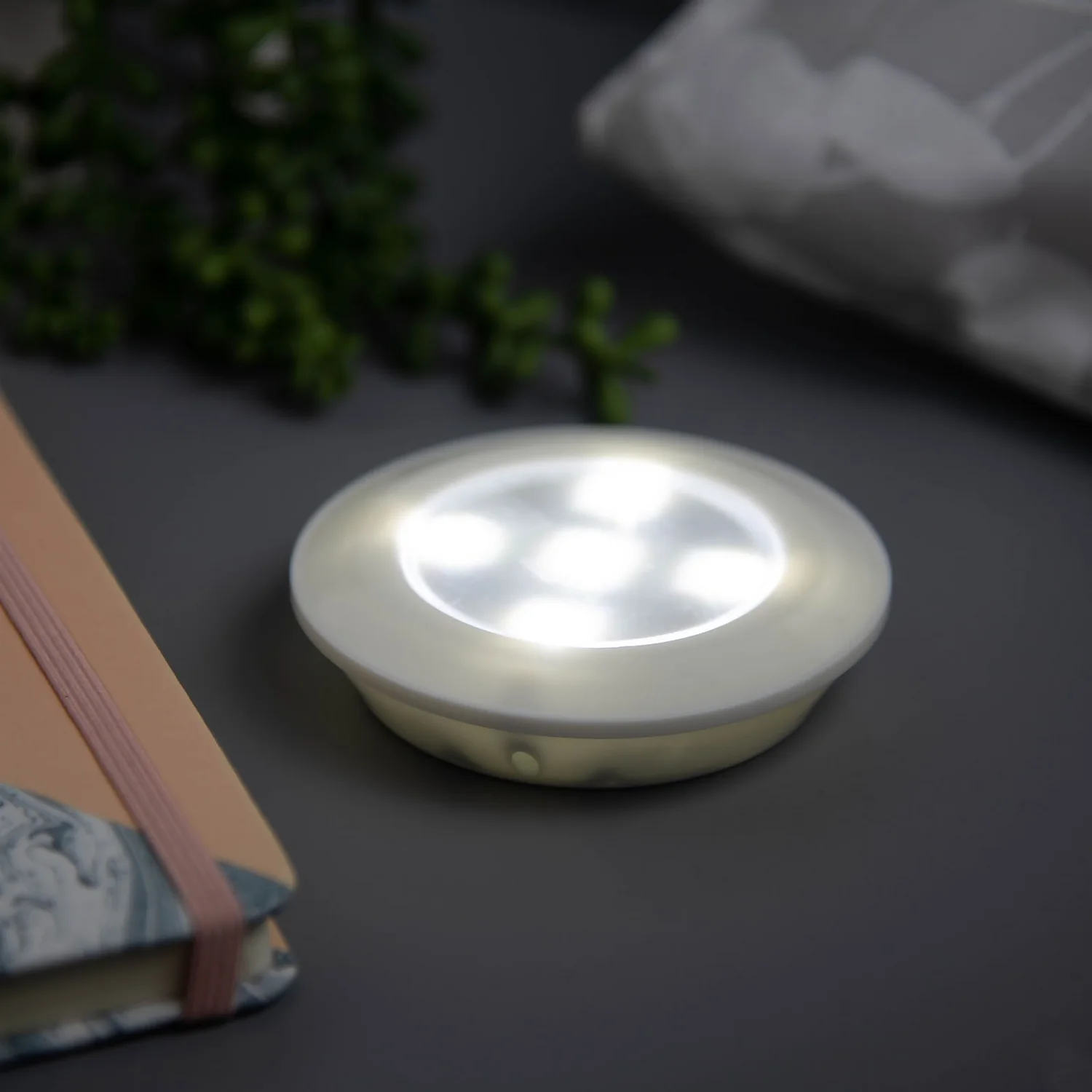 Arlec 2 Pack Round LED Push Lights 5 Arlec 2 Pack Round LED Push Lights - Image 3