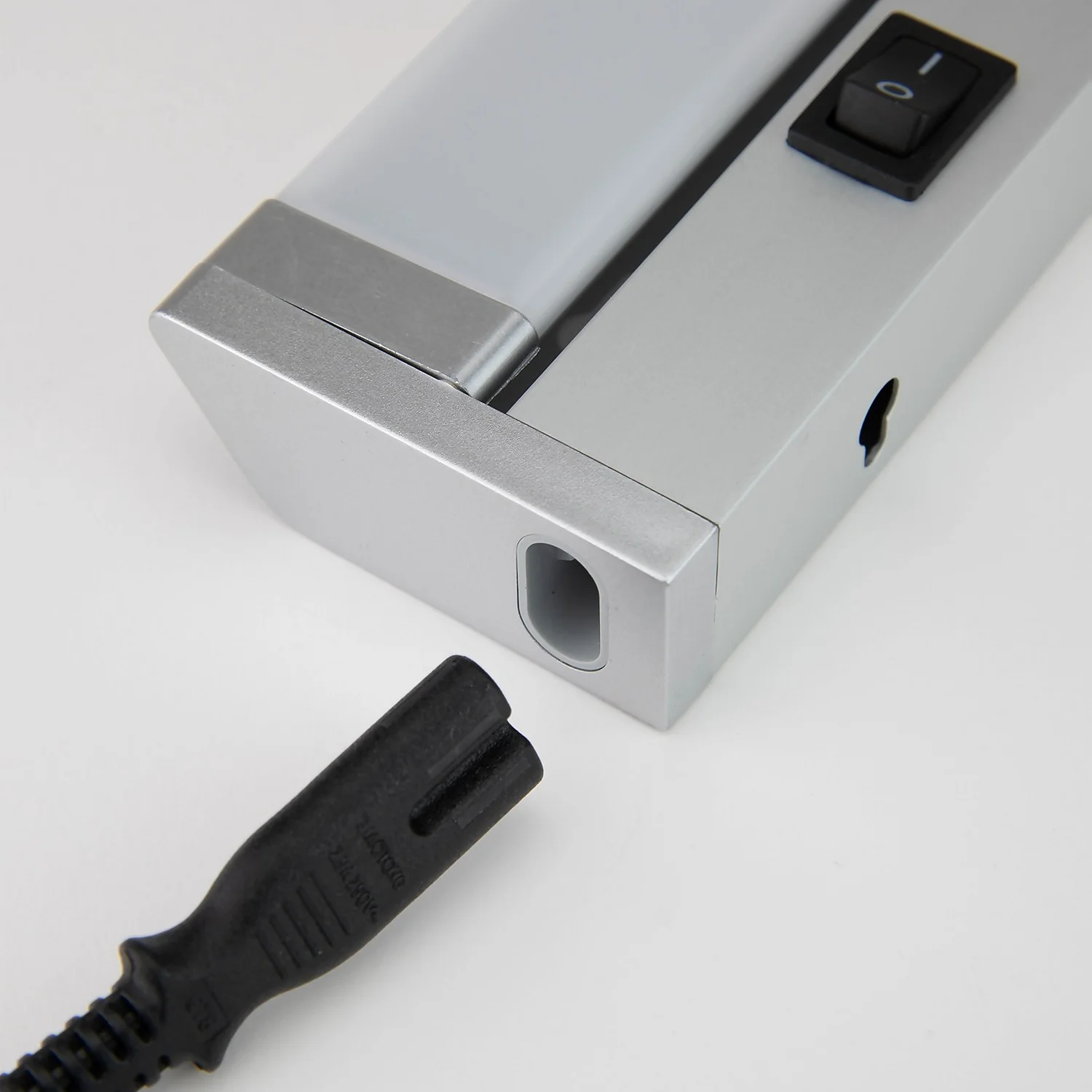 Arlec 10W LED Swivel Head Cabinet Light 10 Arlec 10W LED Swivel Head Cabinet Light - Image 8