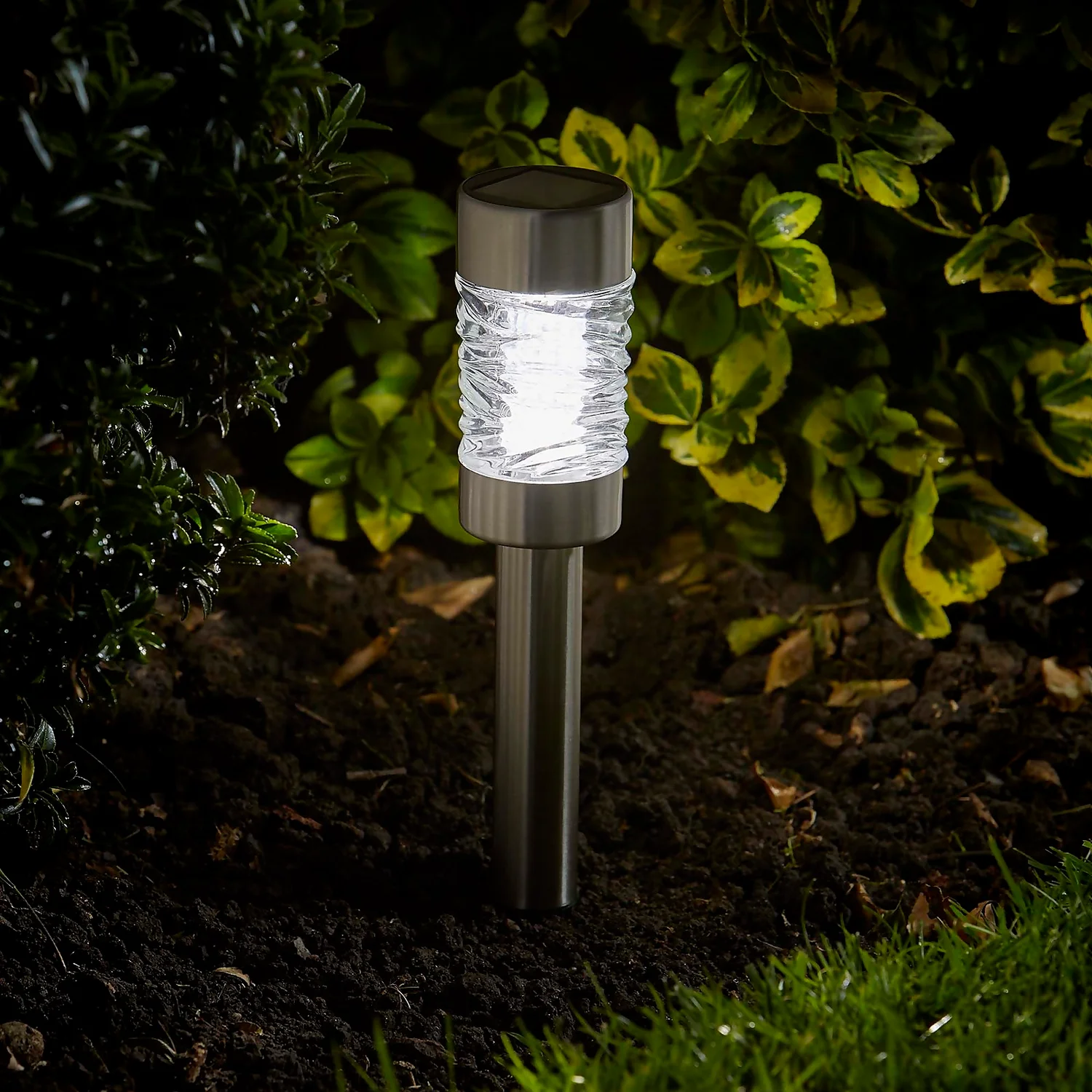 Smart Garden Stainless Steel Solar Stake Light - Pack Of 4 3 Smart Garden Stainless Steel Solar Stake Light - Pack Of 4