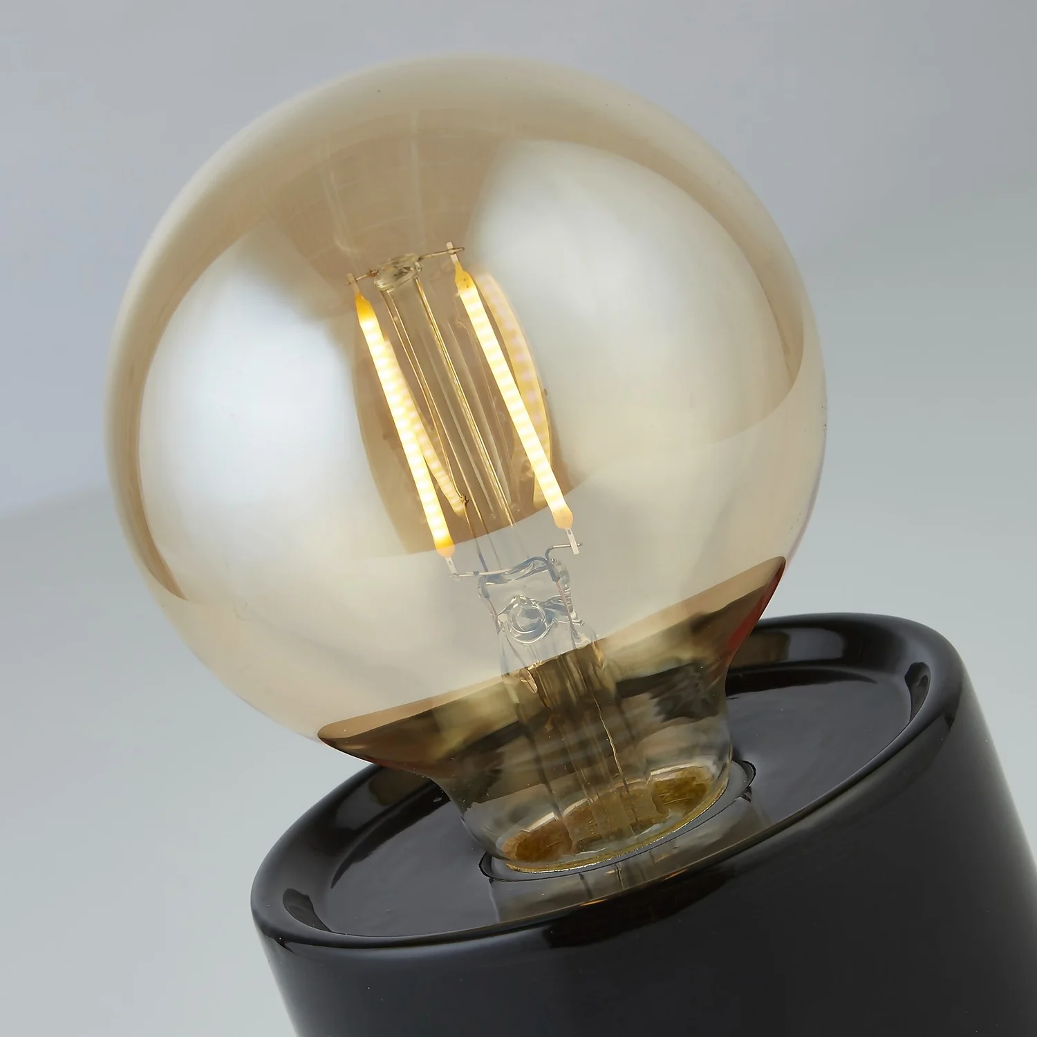 Elle Battery Powered Table Lamp - Black & White 6 Elle Battery Powered Table Lamp - Black & White - Image 4